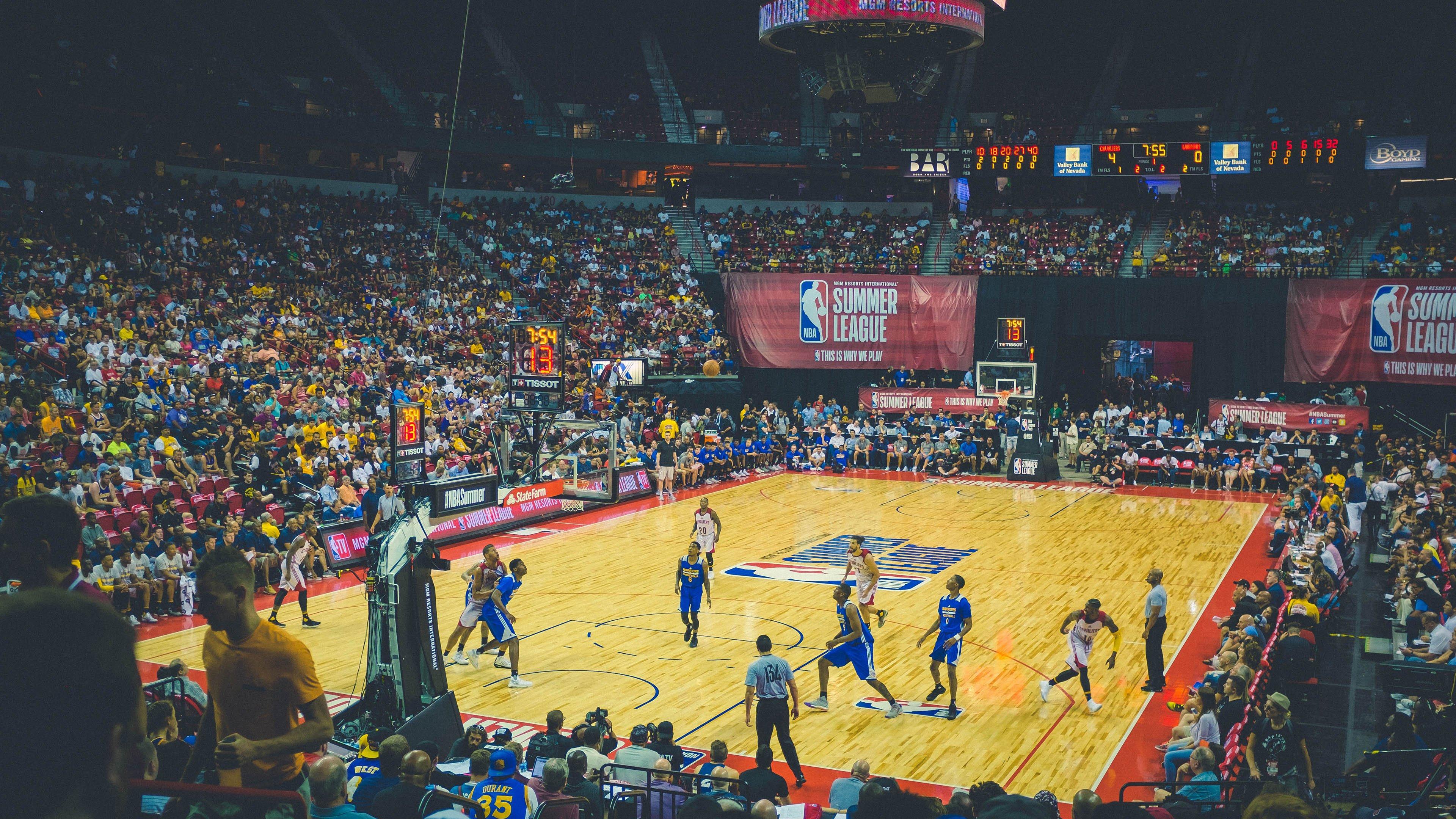 巴萨生涯前景成疑，布朗坦言拉什福德虽乐在其中，未来却无定数