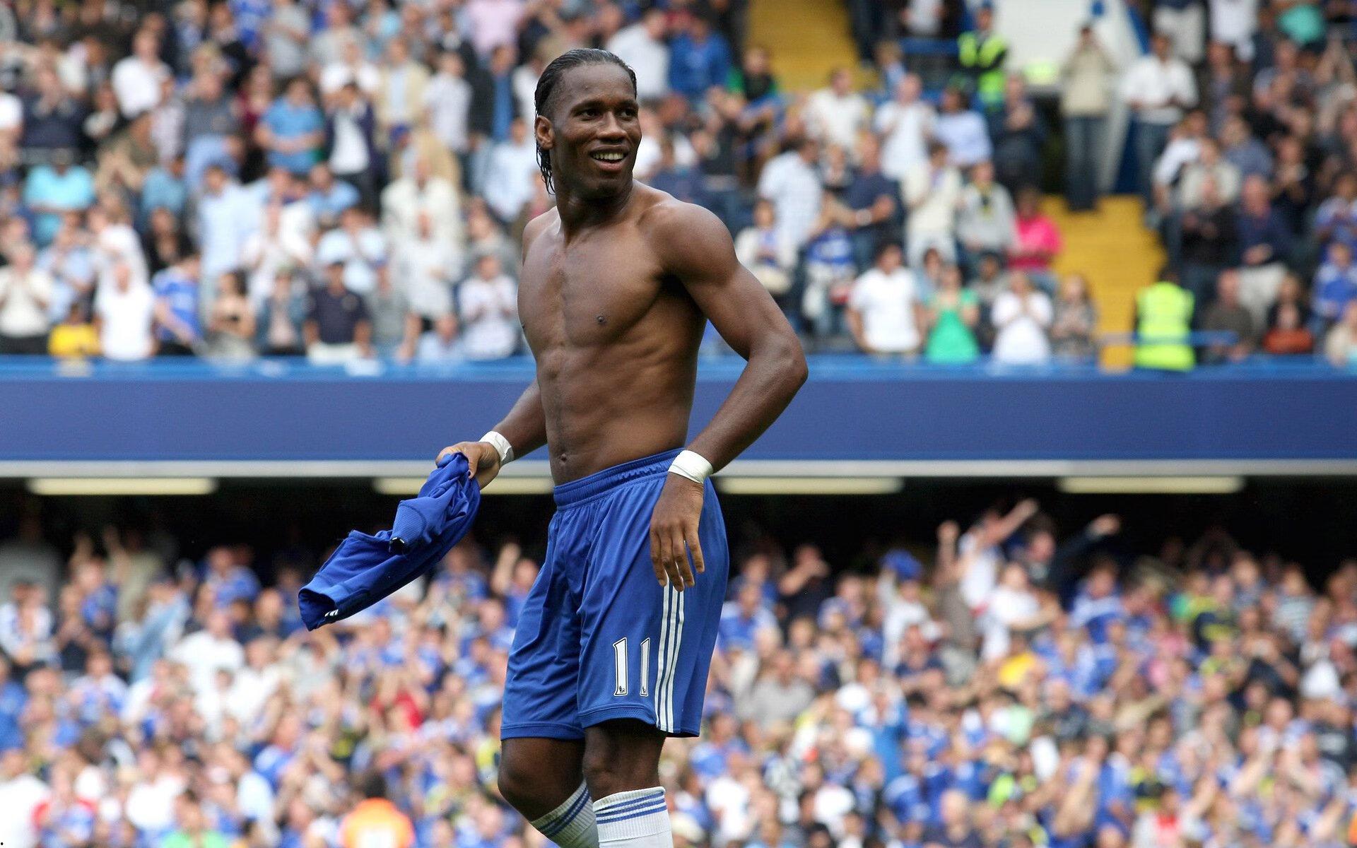 英国流行天后利帕现身糖果盒球场 阿根廷国家德比因国际巨星助阵增辉